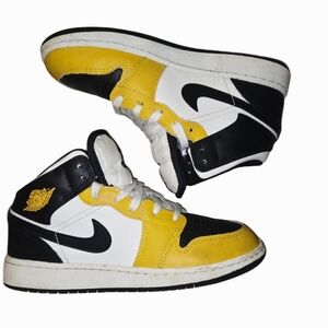 Boys 4Y Jordan 1 Mid Gs